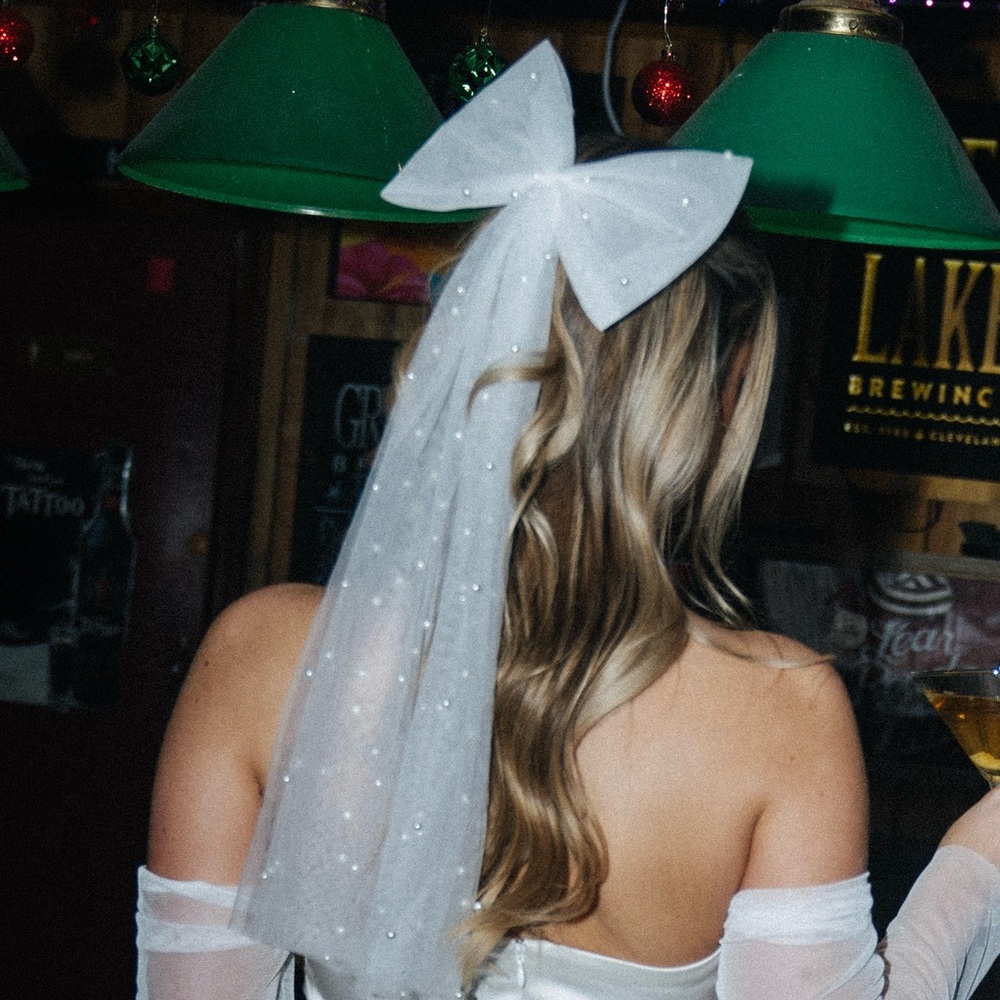 Bridal Hair Bow Veil
